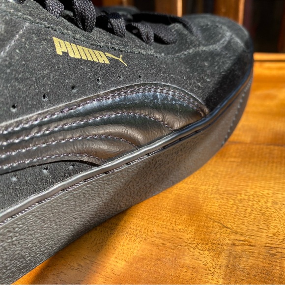Puma Vikky Black Suede Platform Sneaker, Patent Leather & Gold Detailing, Size 8 - Picture 2 of 11